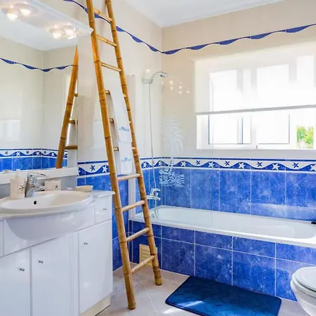 Βίλα Villa 7 Bedrooms Pool In Algarve