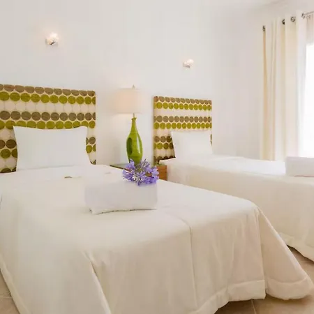 Villa 7 Bedrooms Pool In Algarve Guia (Faro)