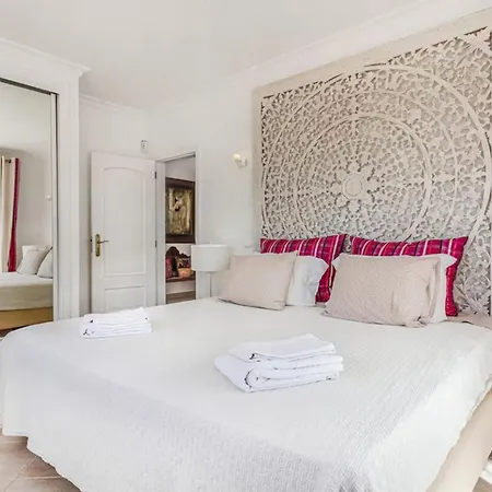 Βίλα Villa 7 Bedrooms Pool In Algarve *