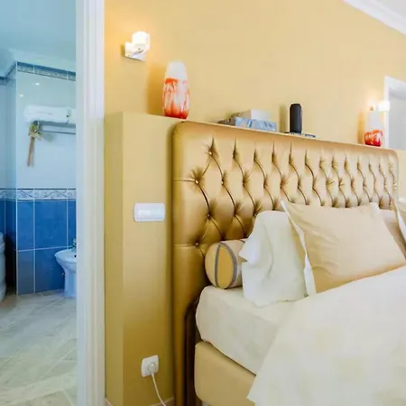Villa 7 Bedrooms Pool In Algarve * Guia (Faro)